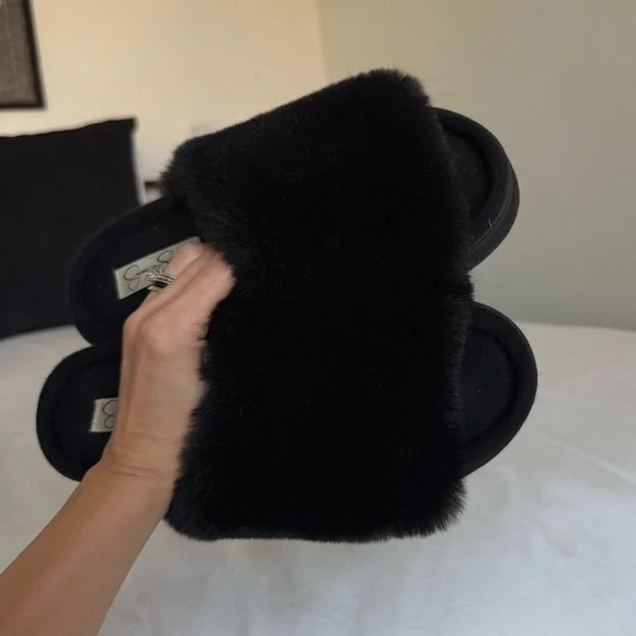 Jessica Simpson Black Faux Fur Slides - Picture 2 of 7